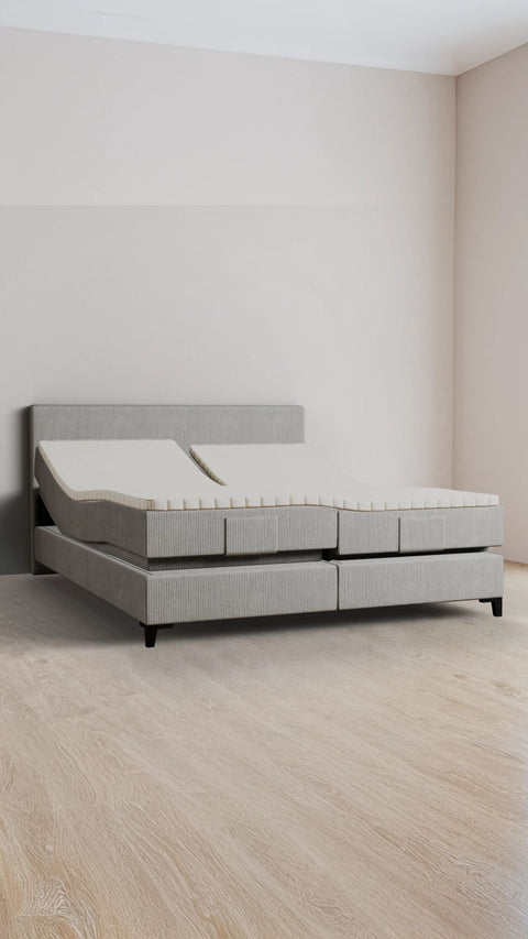 Beige tweepersoons boxspringbed 160x200 cm