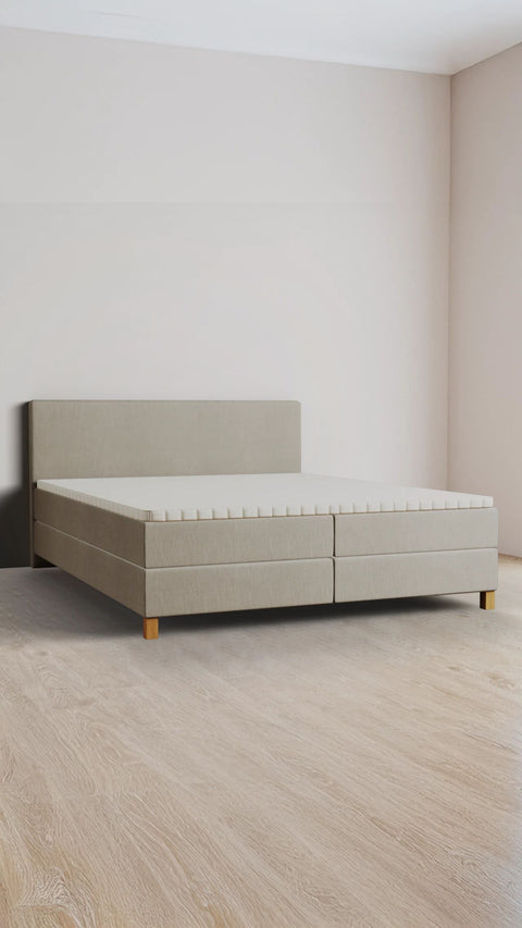 Beige tweepersoons boxspringbed 180x200 cm